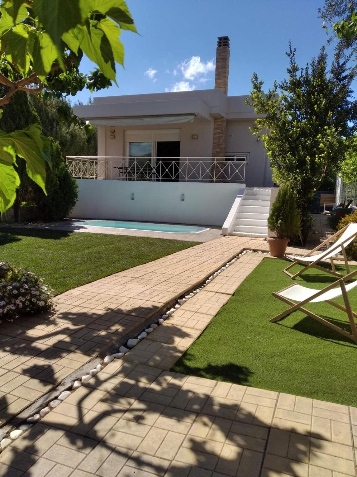 Cozy Lagonisi Holiday home Kalivia Thorikou